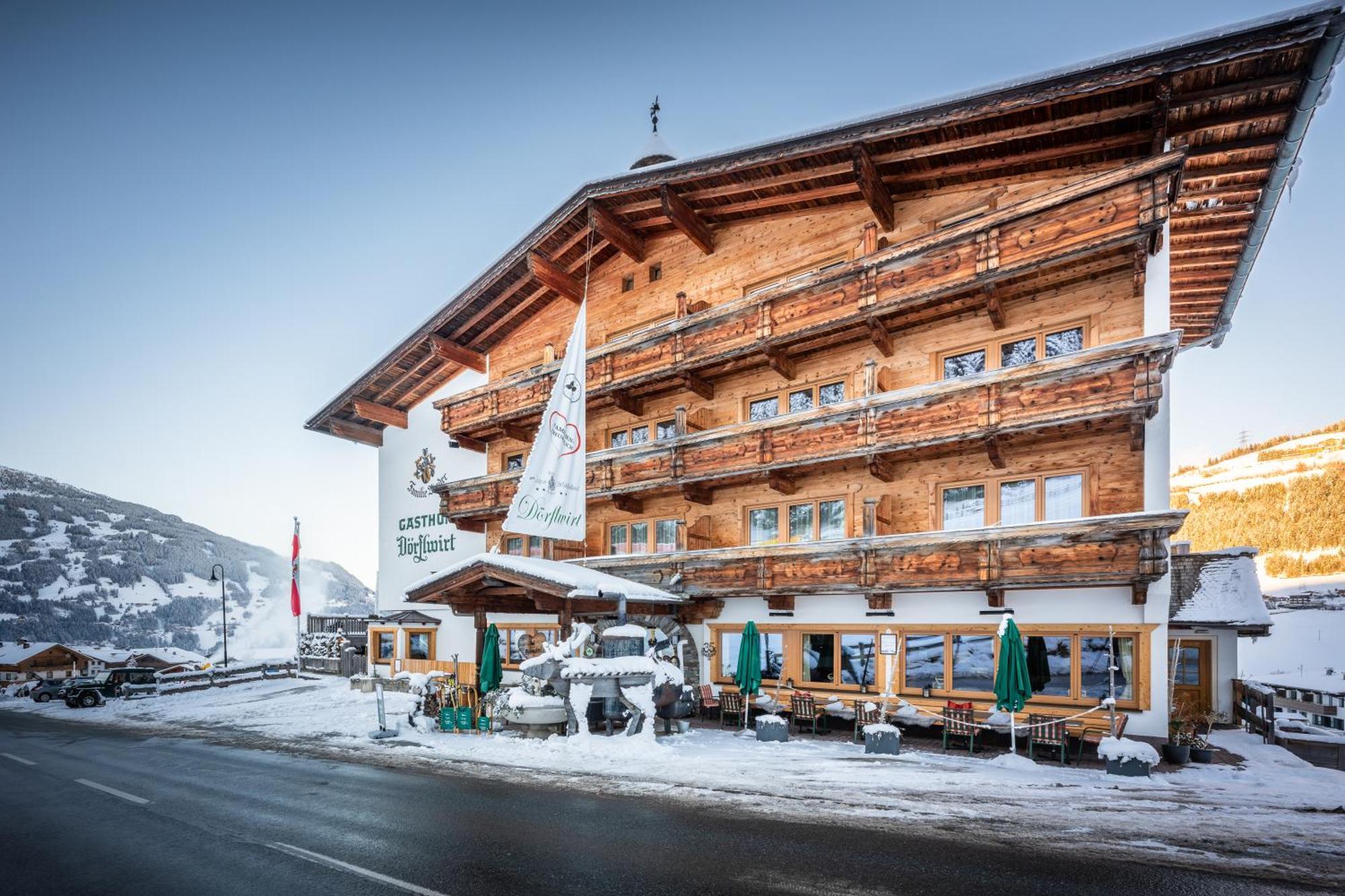 Alpen Wohlfuehlhotel Doerflwirt Hainzenberg Zewnętrze zdjęcie