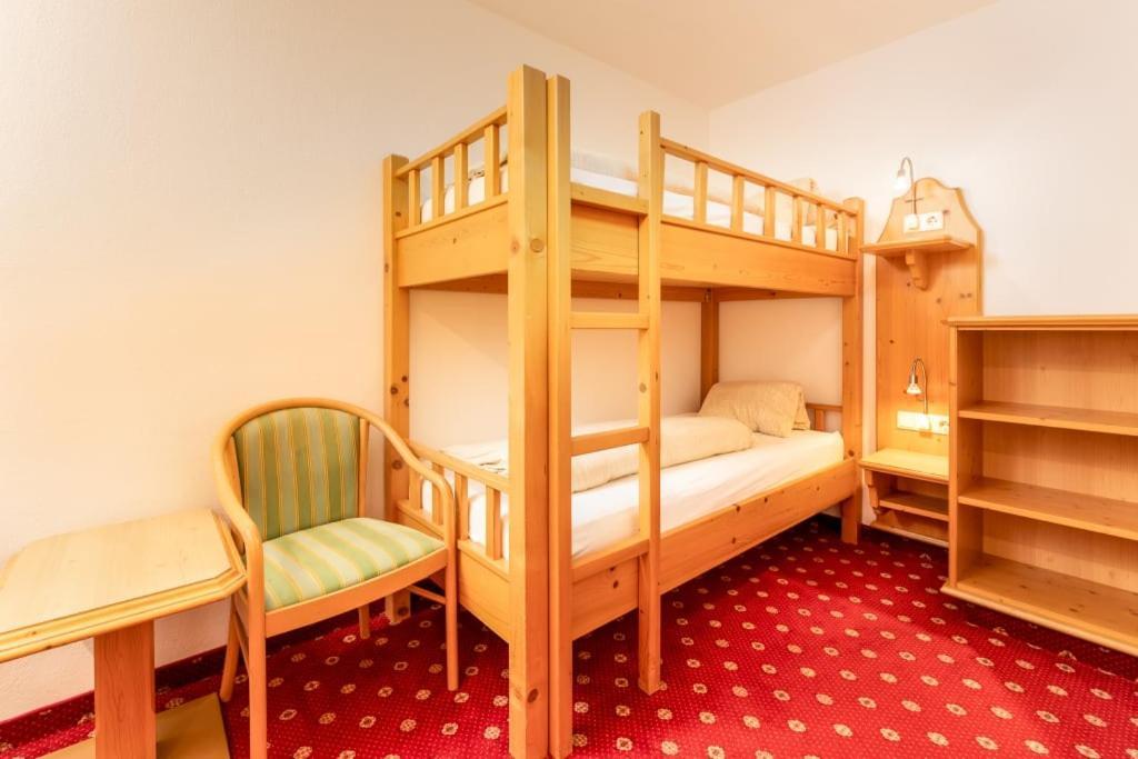 Alpen Wohlfuehlhotel Doerflwirt Hainzenberg Zewnętrze zdjęcie