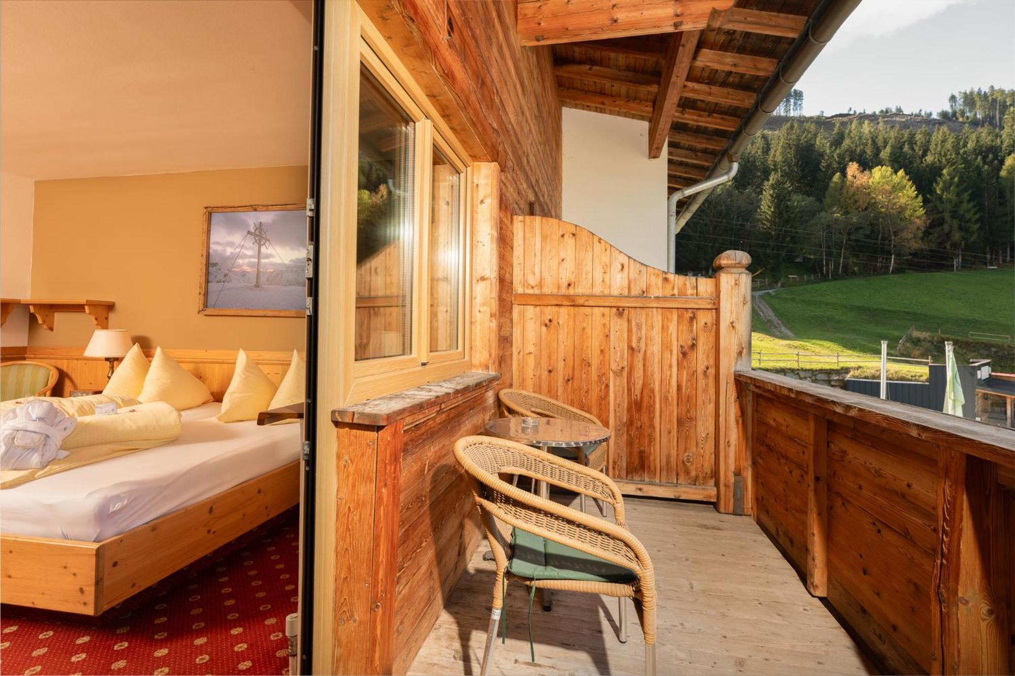 Alpen Wohlfuehlhotel Doerflwirt Hainzenberg Pokój zdjęcie