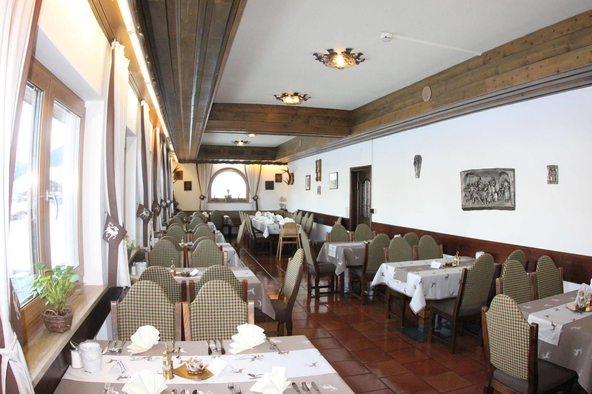 Alpen Wohlfuehlhotel Doerflwirt Hainzenberg Zewnętrze zdjęcie